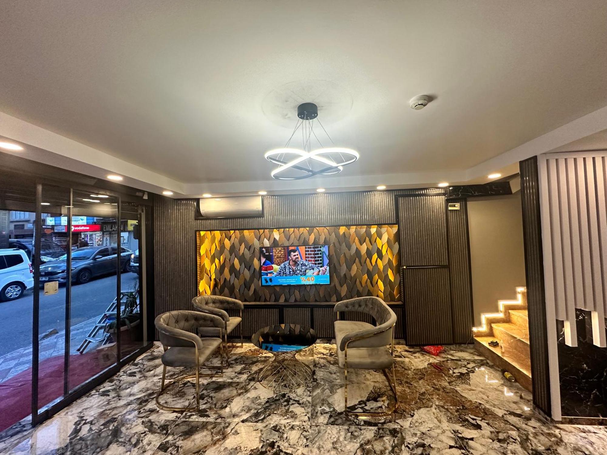 Crowned Exclusive İstanbul