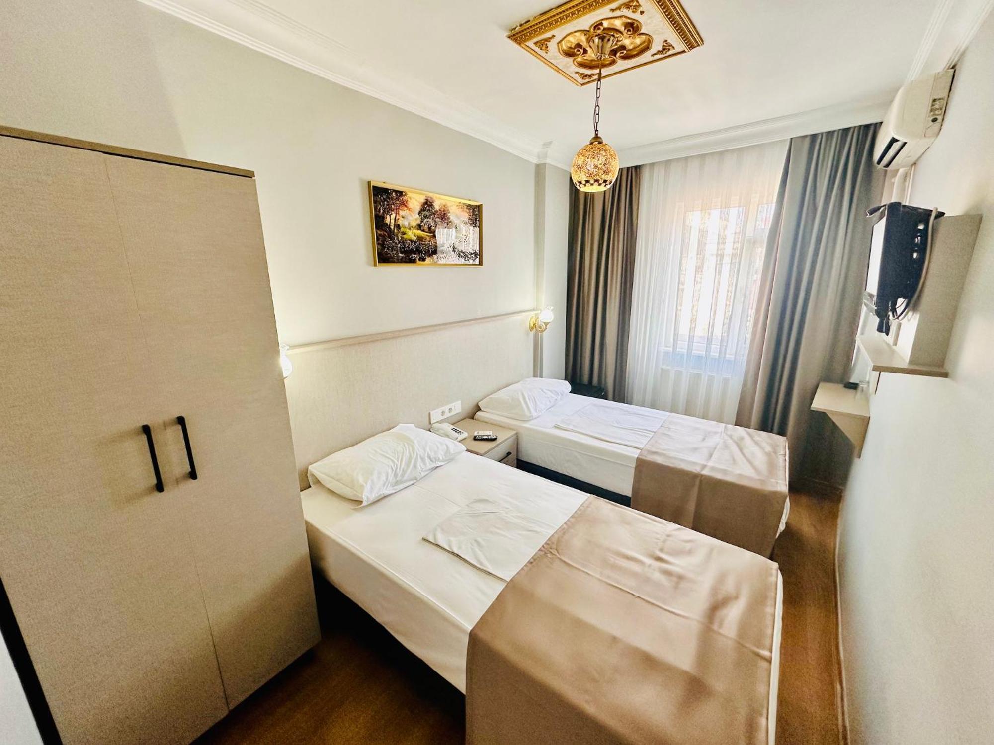 Crowned Exclusive 2* Istanbul